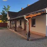 Borbely Vendeghaz Tatil Evi
